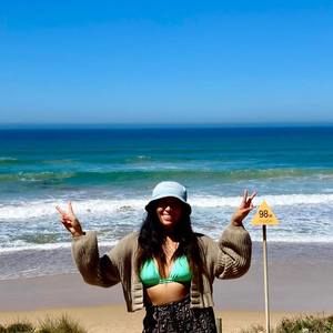 Meet your Posher, Joyce